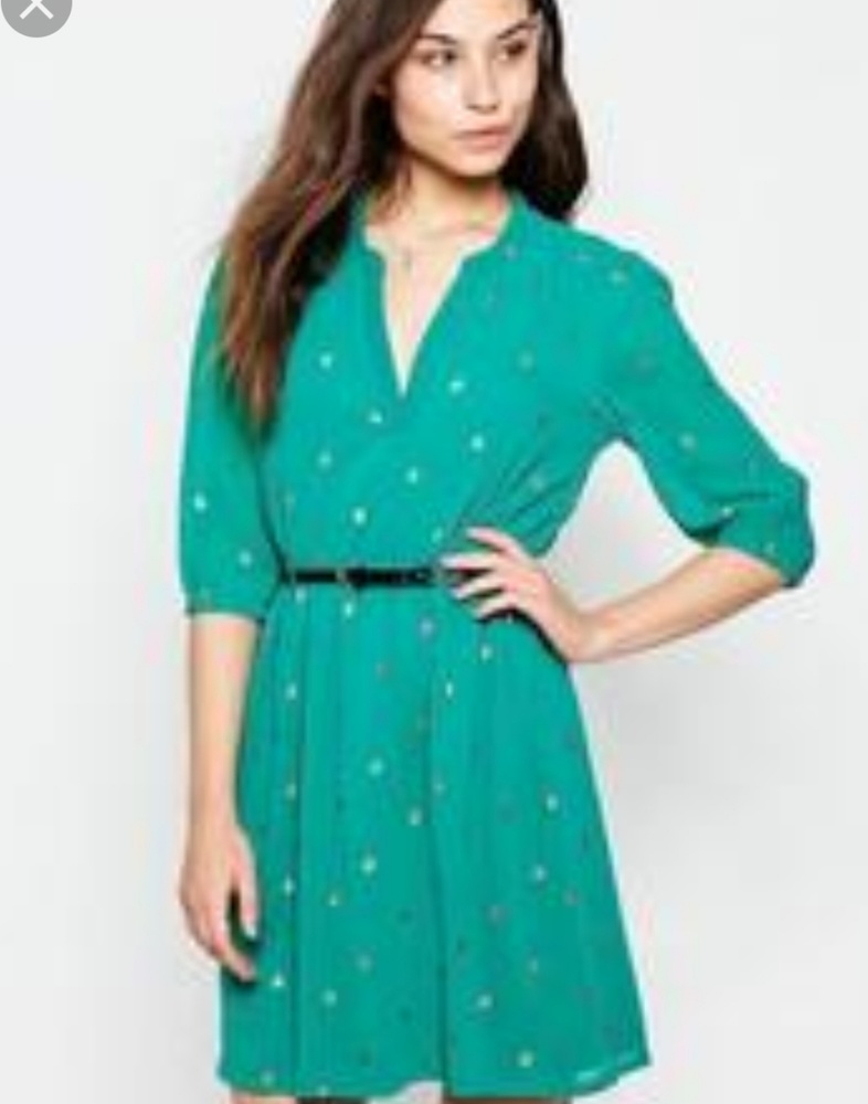 Yumi Green and Gold Bird Notch Neck Dress